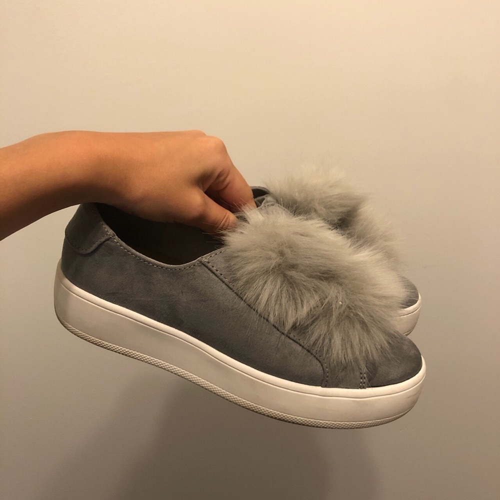 Steve Madden Pom-Pom shoes